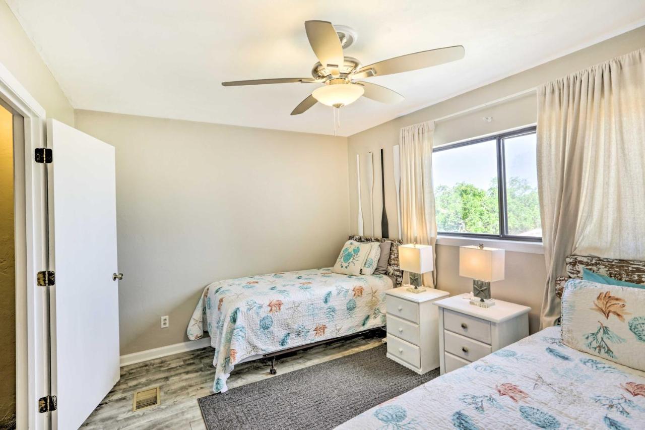 Waterfront Escape With Balcony On Shell Point Beach! Panacea Luaran gambar